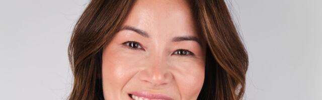 A doctor in her 40s uses 3 science-backed products to prevent wrinkles. She combines Korean and Western techniques.