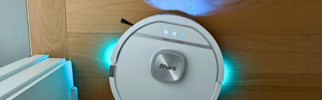 The Shark UV Reveals blacklight found stains that other robot vacuums missed, but I still have a gripe with its mop