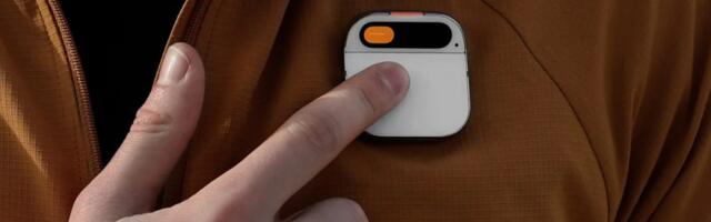 “Truly a middle finger”: Humane bricking $700 AI Pins with limited refunds