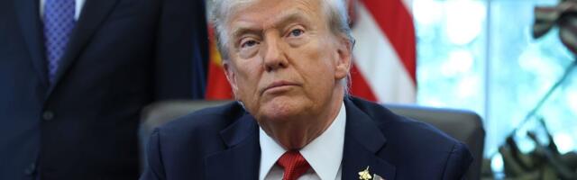Trump administration argues furloughed federal workers aren't guaranteed back pay