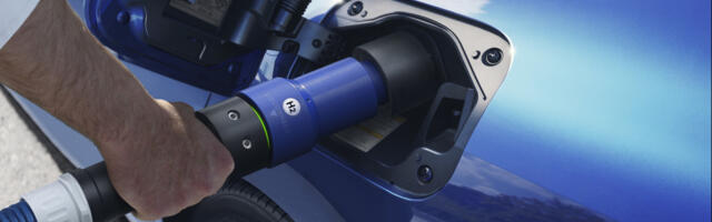 5 Alternative Fuel Types (And Why More Cars Don't Use Them)