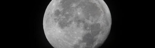 Tips and Tricks to Help You Marvel at the Moon In All Its Phases