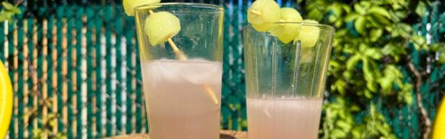 Watching Naomi Osaka and Coco Gauff face off from home? Here's how to make your own Honey Deuce, the US Open's signature $23 cocktail.
