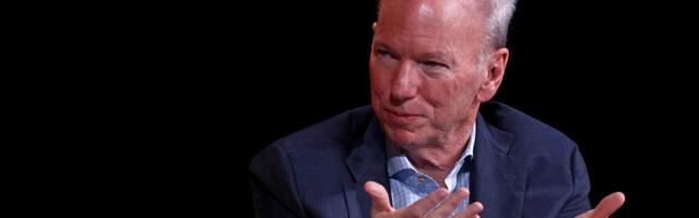 Google's former CEO has some simple advice if you're trying to focus at work or relax: 'Turn off your phone'