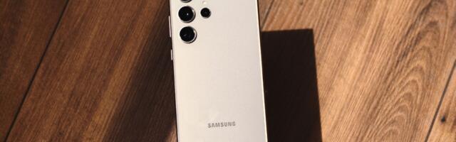 Stable One UI 8.5 starts making its way to older Galaxy flagships in the US