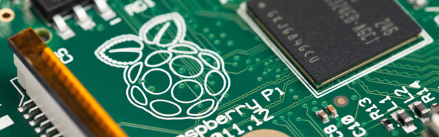 5 Easy Raspberry Pi Projects – No Soldering Required