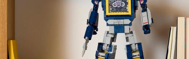 Lego’s Transforming Soundwave Actually Makes Some Noise