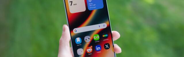 Samsung phones can now tell you which apps work beyond cell towers and Wi-Fi