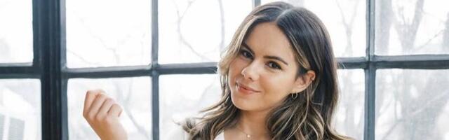 A career coach went viral for suggesting people be 'professionally mean' at work. This is her advice on how to do it.