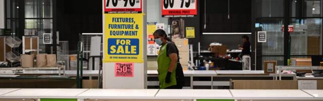 The K-shaped economy of the rich doing fine and everyone else struggling is back — and it could mean a rocky 2026