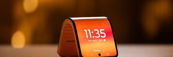 Motorola Taking Foldable Displays to Next Level With Flexible Hardware