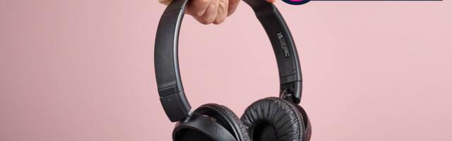 I tried out some super-cheap wired headphones – they put the bass in ‘bargain basement’