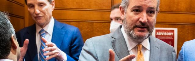 Ted Cruz and Ron Wyden try to fight censorship with bipartisan JAWBONE Act