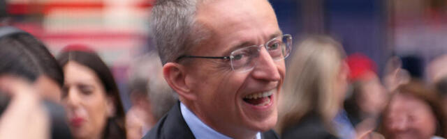 Is Intel really well on its way to reclaim the chip crown?