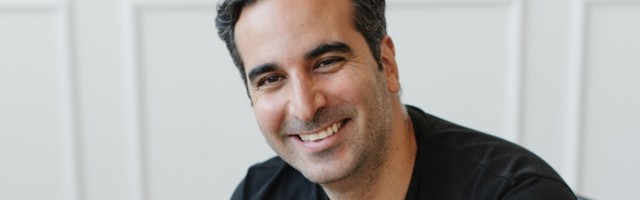 Following TSXV debut, Emerge Commerce acquires truLOCAL