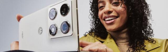 Motorola Razr Fold could finally hit the shelves next month