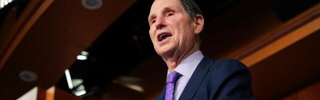 Ron Wyden asks for rules about whether you own your digital purchases