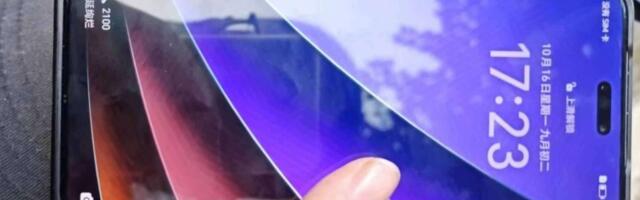 The Honor Magic 6 Pro pictured in the wild, will have a centered pill notch