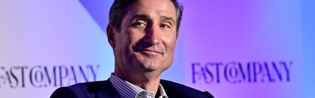 Brian Niccol said a Reddit thread of people interviewing for his company showed him that his 'Back to Starbucks' plan was working