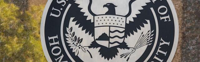 Homeland Security reportedly wants to develop smart glasses for ICE