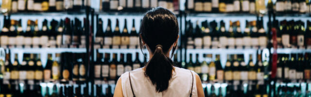 Experimental wine bottle tracks oxygen moving through the cork
