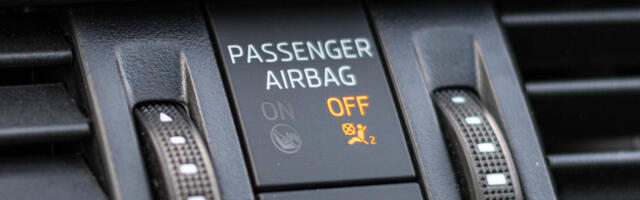 The Reason Why Passenger Airbags Have An On/Off Switch