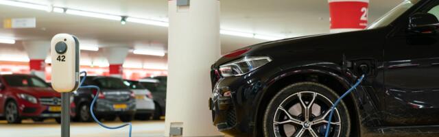 EV Startups Navigate Cash Crunch as Tesla’s Price War Takes Toll