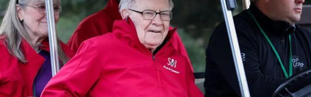 Warren Buffett's departure is putting a 'succession discount' on Berkshire Hathaway stock, a strategist says