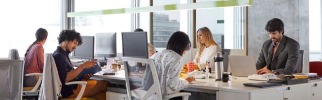 5 mistakes you should never make when interacting with coworkers, according to an etiquette coach