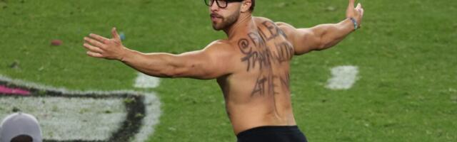 Enjoy This POV of Getting Arrested at the Super Bowl—Courtesy of Smart Glasses