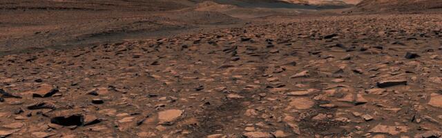 Check out this incredible panorama of Mars taken by Curiosity