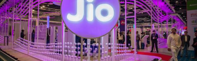 Reliance Eyes $6 Bn IPO For Jio Infocomm