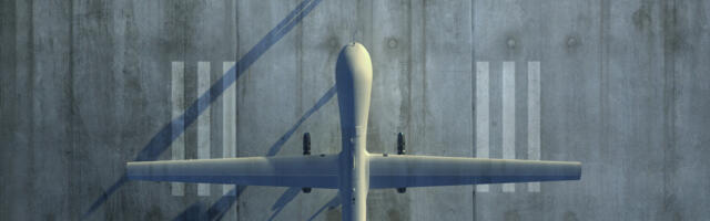 Do US Aircraft Carriers Normally Carry Drones?