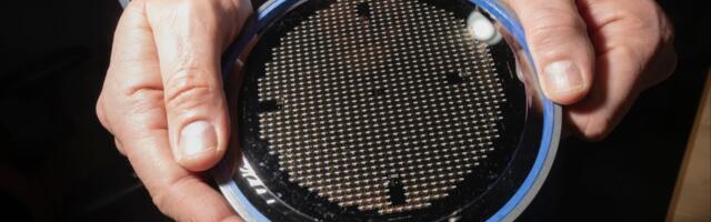 Chips sell-off punctures Wall Street’s winning streak