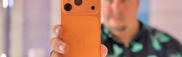 I Tested the iPhone 17 Pro Max. It's Part Midlife Crisis and Part Battery-Life King