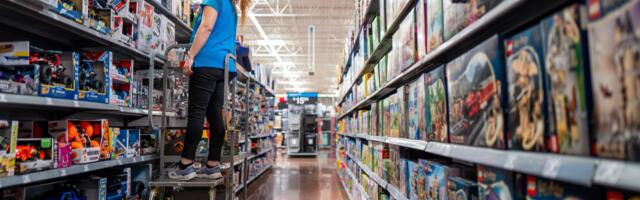 Walmart steps up automation with sensors tracking store shipments