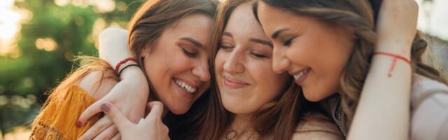 Psychology says people who attract loyal friends tend to do these 8 things consistently