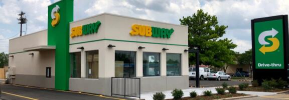 What Is the Average Income of a Subway Restaurant Franchise Owner?