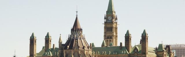 Knix, Hopper, Grammarly founders among business leaders asking for “immediate recall” of Parliament Knix, Hopper, Grammarly founders among business leaders asking for “immediate recall” of Parliament