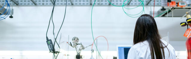 Feds back new group embedding graduate researchers with Canadian companies