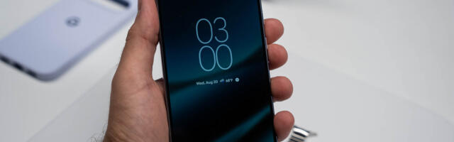 The Pixel 10 Pro’s new always-on display finally shows your full wallpaper