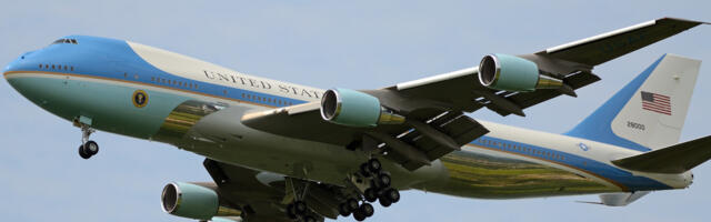 How Long Can Air Force One Fly Without Landing?
