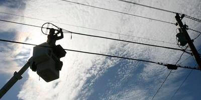 Editorial: California’s love affair with fiber threatens efforts to bridge digital divide