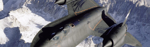 How Slow Can The Ultra-Fast SR-71 Blackbird Jet Fly?