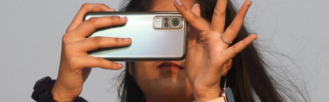 India demands installation of government app on all smartphones