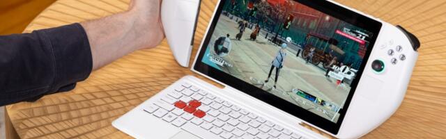 This Huge 11-Inch Handheld Can’t Quite Be the 3DS of PC Gaming