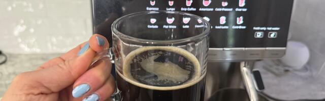 I tested the Ninja AutoBarista Pro, and its smart Grind iQ feature demystifies grind settings so you don’t have to master coffee science for a decent latte