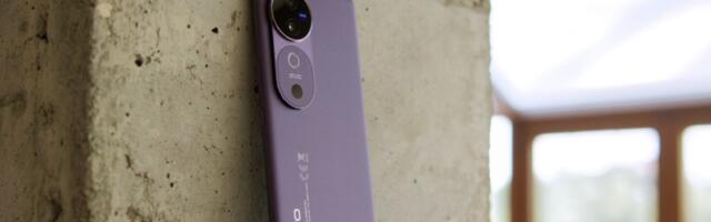 vivo V40 in for review