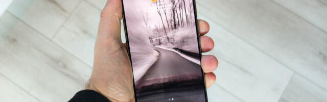 Wallpaper Wednesday: More great phone wallpapers for all to share (January 8)