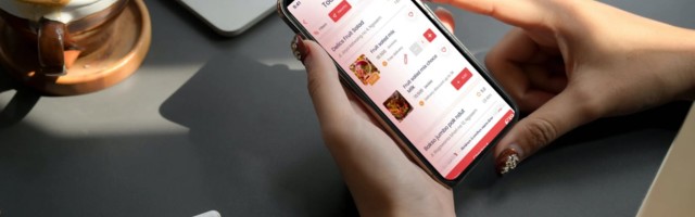 DeliverLX supporting Lisbon’s local restaurants with zero-commission delivery service